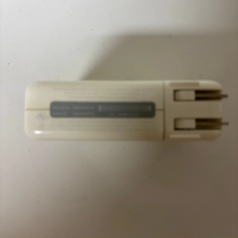 Apple AirPort Express Base Station A1264 802.11n Wi-Fi /Airplay Audio Reciever